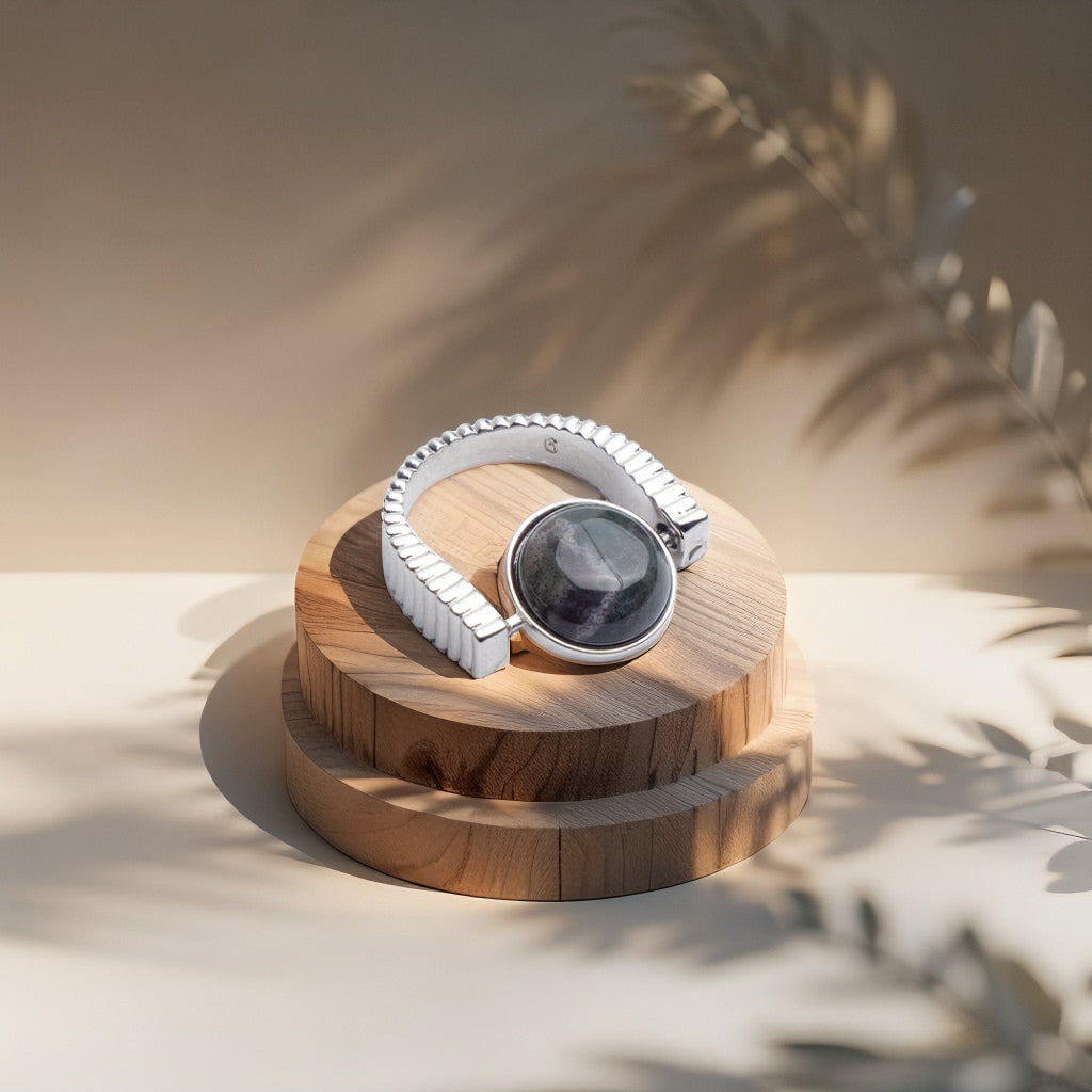 Anxiety Fidget Ring™ – Calm at Your Fingertips