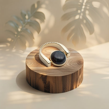 Anxiety Fidget Ring™ – Calm at Your Fingertips